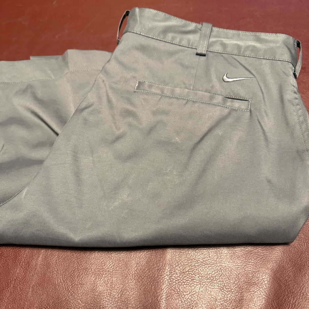 Nike Gray Dri-Fit Golf Pants size 36x32